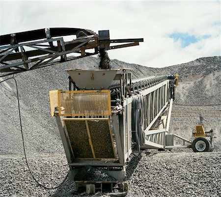 Machinery at Construction Site Foto de stock - Con derechos protegidos, Código: 700-01223378