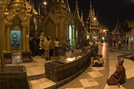 simsearch:700-03685862,k - People Praying at Shwedagon Pagoda, Yangon, Myanmar Stock Photo - Rights-Managed, Code: 700-01223895