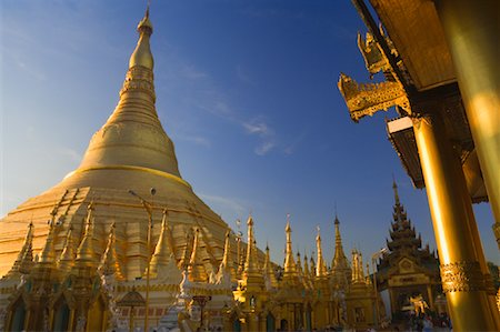 simsearch:700-03685862,k - Shwedagon Pagoda, Yangon, Myanmar Stock Photo - Rights-Managed, Code: 700-01223893