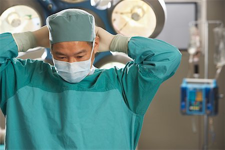simsearch:700-01234802,k - Portrait of Surgeon Stock Photo - Rights-Managed, Code: 700-01234822