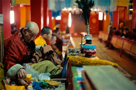 simsearch:700-03814291,k - Monks in Monastery, Gandantegchinlen Khiid Monastery, Ulaanbaatar, Mongolia Foto de stock - Con derechos protegidos, Código: 700-01234989