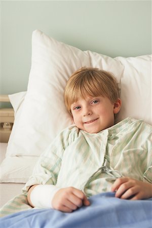 simsearch:700-03768690,k - Boy in Hospital Stock Photo - Rights-Managed, Code: 700-01236066