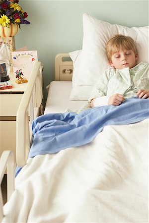 simsearch:700-03768690,k - Boy in Hospital Stock Photo - Rights-Managed, Code: 700-01236062