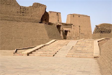 simsearch:600-02046686,k - Temple of Horus, Edfu, Egypt Stock Photo - Rights-Managed, Code: 700-01236318