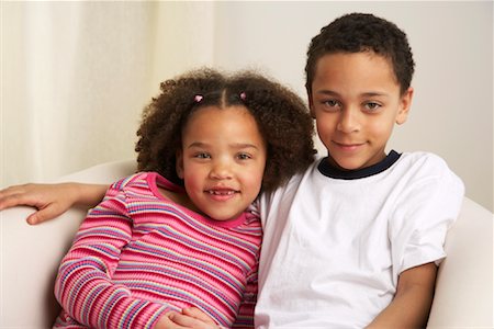 simsearch:700-01236595,k - Portrait of Siblings Stock Photo - Rights-Managed, Code: 700-01236585