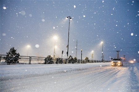 simsearch:700-00090429,k - Traffic in Blizzard Stock Photo - Rights-Managed, Code: 700-01236796