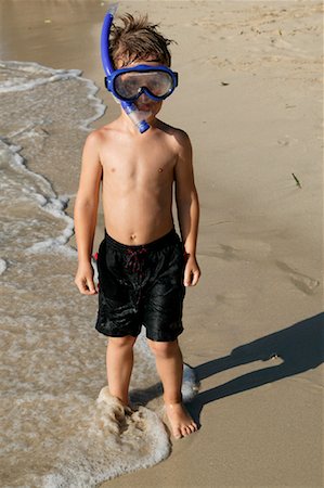 simsearch:700-00611099,k - Portrait of Boy on the Beach, Wearing Snorkeling Gear Stock Photo - Rights-Managed, Code: 700-01260405