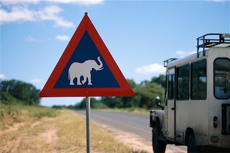 simsearch:700-00162536,k - Elephant Warning Sign, Botswana Stock Photo - Rights-Managed, Code: 700-01260513