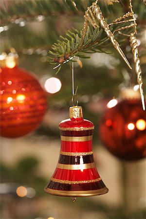 simsearch:700-01083071,k - Christmas Ornaments Hanging from Tree Stock Photo - Rights-Managed, Code: 700-01296235