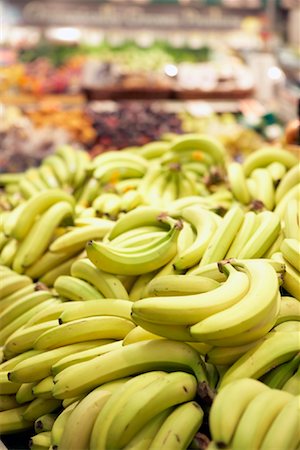 simsearch:700-02314977,k - Close-up of Bananas in Grocery Store Stock Photo - Rights-Managed, Code: 700-01345683