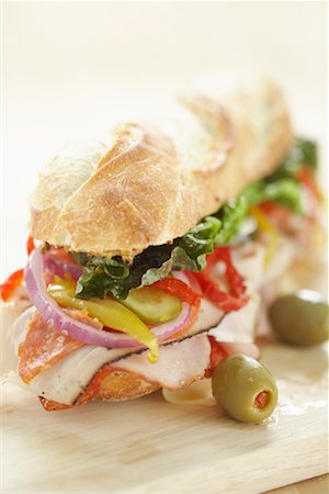 simsearch:700-01716556,k - Sub Sandwich Photographie de stock - Rights-Managed, Code: 700-01374754