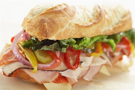 simsearch:700-01716556,k - Sub Sandwich Photographie de stock - Rights-Managed, Code: 700-01374753