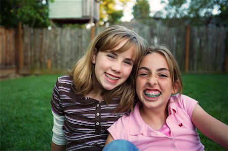 simsearch:614-06402677,k - Portrait of Girl Friends Stock Photo - Rights-Managed, Code: 700-01378553