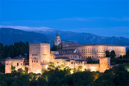 simsearch:700-01879642,k - Granada at Dusk, Spain Stock Photo - Rights-Managed, Code: 700-01519341