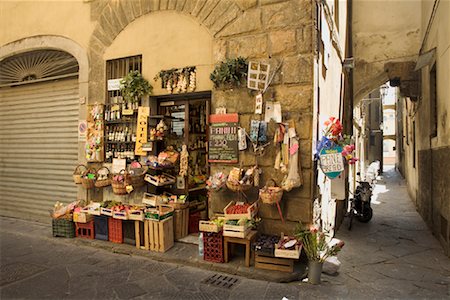 road market - Market in Florence, Tuscany, Italy Stock Photo - Rights-Managed, Code: 700-01586057
