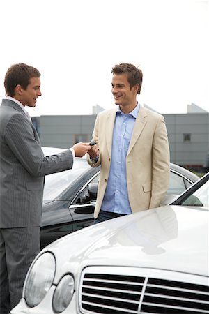 simsearch:700-01587096,k - Car Salesman Selling Vehicle Stock Photo - Rights-Managed, Code: 700-01587104