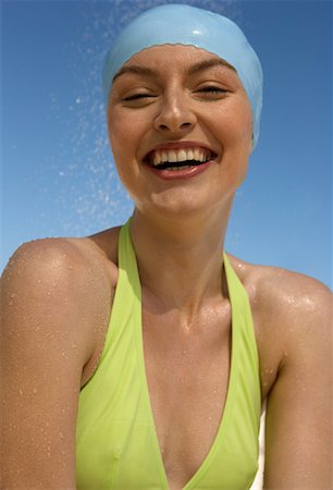 simsearch:649-05819761,k - Woman Showering Outdoors Stock Photo - Rights-Managed, Code: 700-01587331