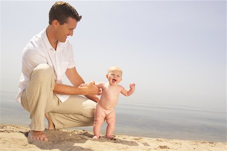 simsearch:700-01582158,k - Father and Child at Beach Stock Photo - Rights-Managed, Code: 700-01582159