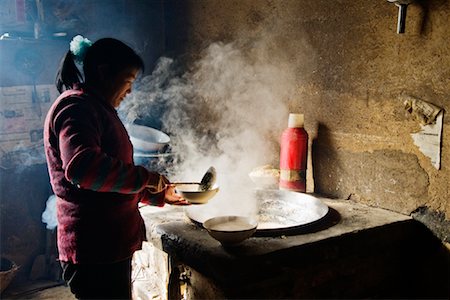 qinling mountains - Woman Preparing Food, Qinling Mountains, Shaanxi Province, China Stock Photo - Rights-Managed, Code: 700-01593945