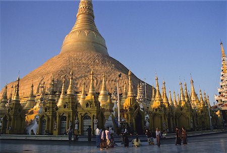 simsearch:700-03685862,k - Shwedagon Pagoda, Yangon, Myanmar Stock Photo - Rights-Managed, Code: 700-01630113