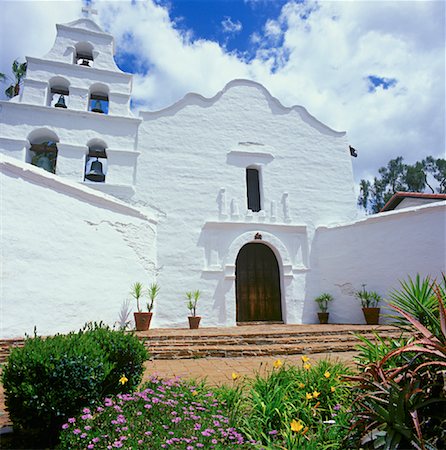 simsearch:700-03644867,k - Mission San Diego de Alcala, San Diego, California, USA Stock Photo - Rights-Managed, Code: 700-01630358