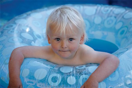 simsearch:700-00280017,k - Boy in Inner Tube Stock Photo - Rights-Managed, Code: 700-01645233