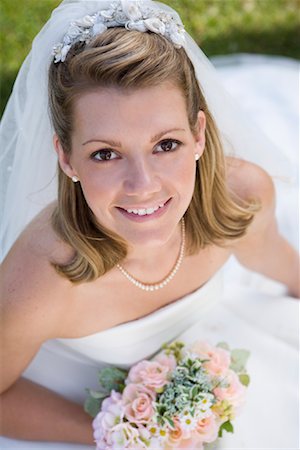 simsearch:700-00078450,k - Portrait of Bride Stock Photo - Rights-Managed, Code: 700-01646264