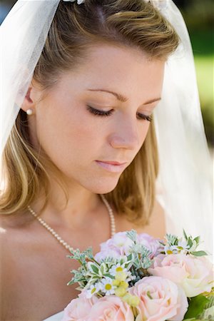 simsearch:700-00078450,k - Portrait of Bride Stock Photo - Rights-Managed, Code: 700-01646263