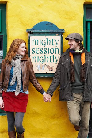 pubs ireland pictures - Couple in Front of Pub, Ireland Stock Photo - Rights-Managed, Code: 700-01694904