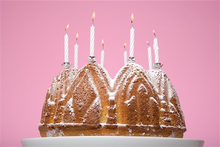 Birthday Bundt Cake Stock Photo - Rights-Managed, Code: 700-01716859