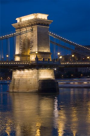 simsearch:700-08212979,k - Szechenyi Chain Bridge at Night, Budapest, Hungary Stock Photo - Rights-Managed, Code: 700-01838683