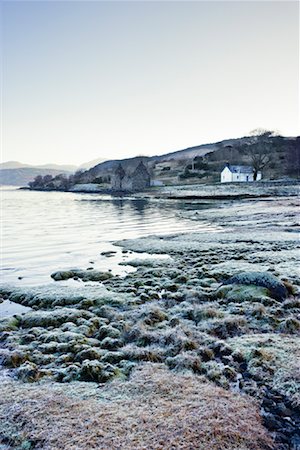 simsearch:700-01538925,k - Cottage on Shore of Loch, Loch Sunart, Scotland Stock Photo - Rights-Managed, Code: 700-01880414