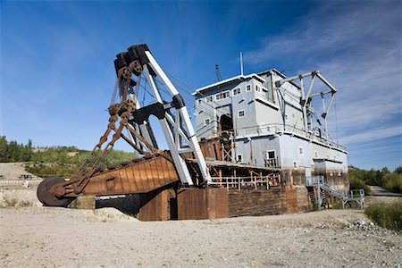 Gold Mining drague, Bonanza Creek, Dawson, Yukon, Canada Photographie de stock - Rights-Managed, Code: 700-01880426