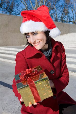 simsearch:846-05648541,k - Portrait of Woman With Christmas Gifts, Rome, Italy Stock Photo - Rights-Managed, Code: 700-01880468
