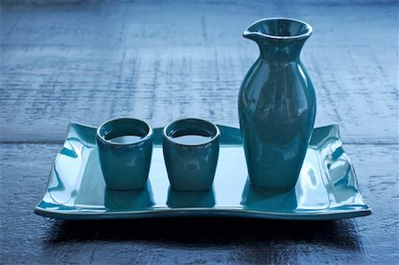 set (pair or group of things) - Still Life of Sake Foto de stock - Con derechos protegidos, Código: 700-01955774