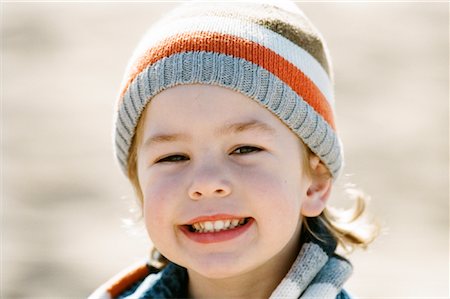 simsearch:700-02046160,k - Portrait of Little Boy, Huntington Beach, Orange County, California, USA Foto de stock - Con derechos protegidos, Código: 700-02046170