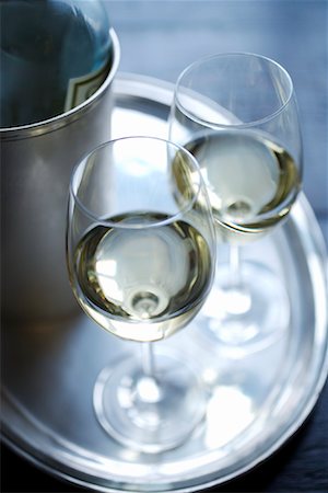 simsearch:600-02912202,k - Glasses of White Wine Stock Photo - Rights-Managed, Code: 700-02055930