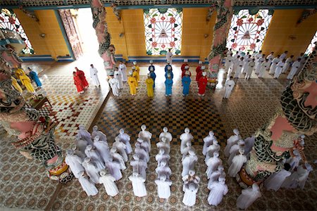 Fidèles au Temple de Cao Dai, Vietnam Photographie de stock - Rights-Managed, Code: 700-02063625