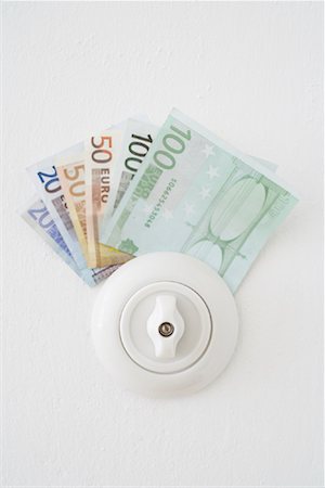 energy money - Light Switch and Euros Foto de stock - Con derechos protegidos, Código: 700-02080395