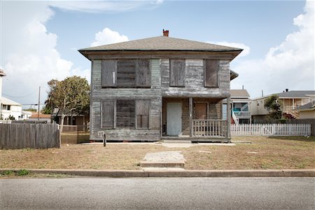 suburban house exterior not people - Exterior of Decrepit House, Galveston, Texas, USA Stock Photo - Rights-Managed, Code: 700-02200641
