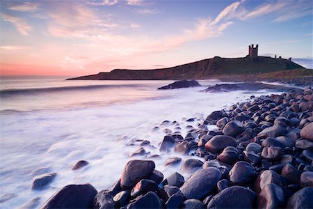 simsearch:700-03016994,k - Dunstanburgh Castle at Dawn, Northumberland, England Stock Photo - Rights-Managed, Code: 700-02201035
