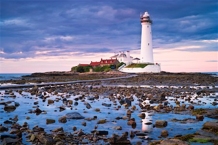 simsearch:700-03016994,k - St Mary's Lighthouse, Whitley Bay, North Tyneside, Tyne and Wear, England Stock Photo - Rights-Managed, Code: 700-02201031