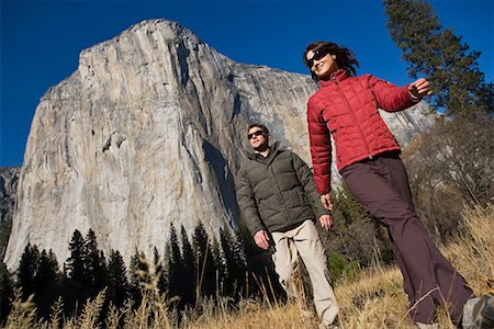 simsearch:600-01693945,k - Couple Walking through El Capitan Meadow, Yosemite National Park, California, USA Stock Photo - Rights-Managed, Code: 700-02245519
