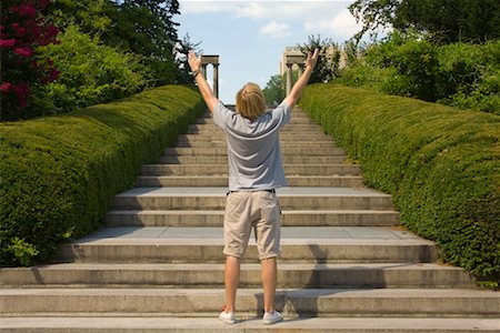 simsearch:700-01694071,k - Man Looking Up at Stairs, Brooklyn Botanical Gardens, Brooklyn, New York, USA Stock Photo - Rights-Managed, Code: 700-02265260