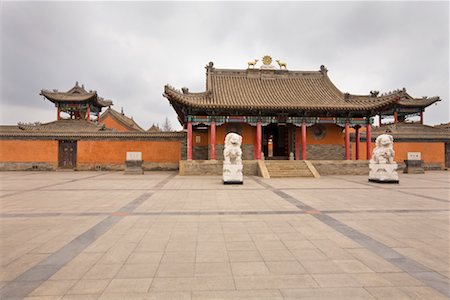 simsearch:700-02263895,k - Extérieur du Temple tibétain, Xilinhot, Mongolie intérieure, Chine Photographie de stock - Rights-Managed, Code: 700-02263869