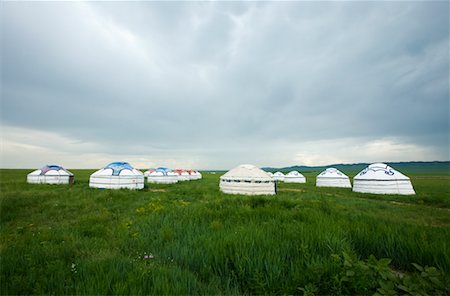 simsearch:700-02263895,k - Yourtes au Resort Xiri Tala Prairie, Mongolie intérieure, Chine Photographie de stock - Rights-Managed, Code: 700-02288338
