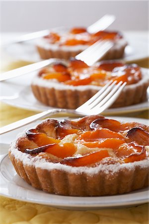 Apricot Tarts Stock Photo - Rights-Managed, Code: 700-02347870