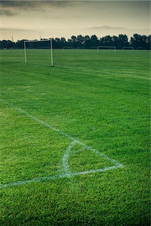 soccer field - Soccer Fields at Hackney Marshes, London, England Foto de stock - Con derechos protegidos, Código: 700-02348710