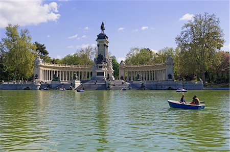 Parque del Retiro, Madrid, Spain Stock Photo - Rights-Managed, Code: 700-02669880