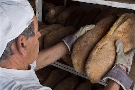 simsearch:649-06165027,k - Baker with Bread, Cerreto Laziale, Rome, Italy Stock Photo - Rights-Managed, Code: 700-02669971